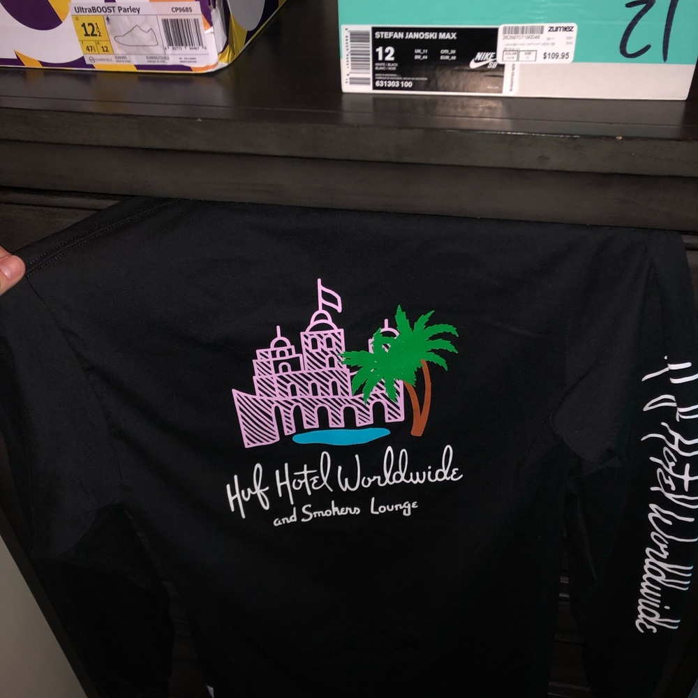 Huf Longsleeve NWT